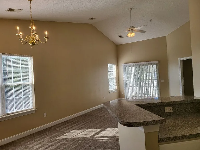 119 Fountain Pointe Ln #201 — Photo 7