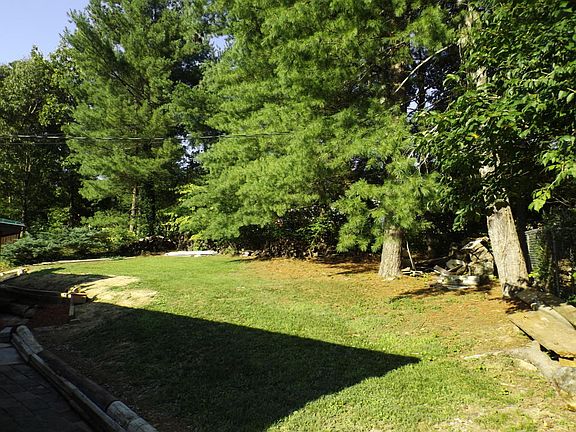 4th image of 4208 Lake Haven Ln