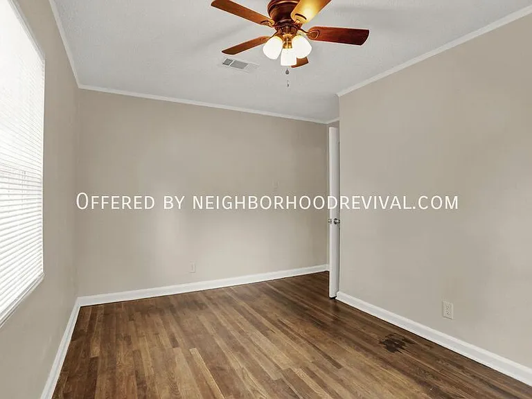 948 E Kelley Cir — Photo 11