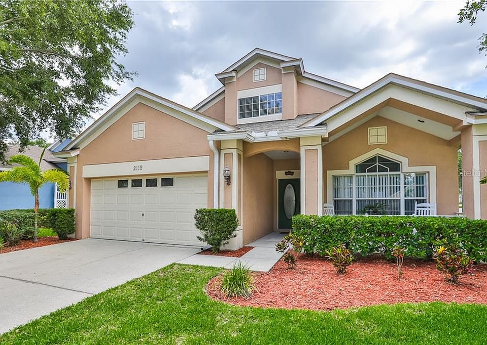 1st image of 2119 Brandon Park Cir