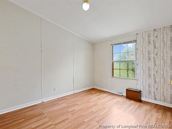 5th image of 403 Old Kingsdale Rd