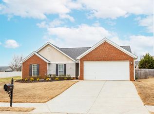 320 River Mist Cir, Jefferson, GA 30549