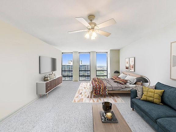 4th image of 1660 N Lasalle St #3304