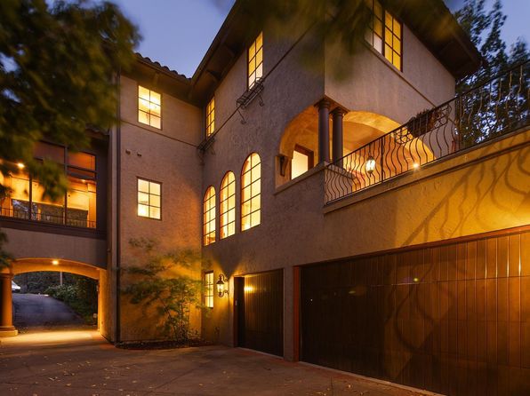 1700 Kenwood Pkwy, Minneapolis, MN 55405