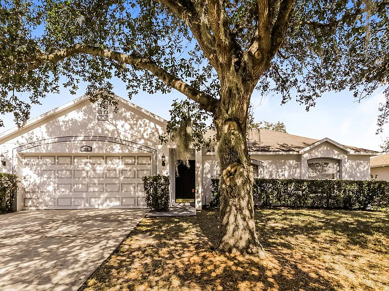 266 Regal Downs Cir — Photo 1