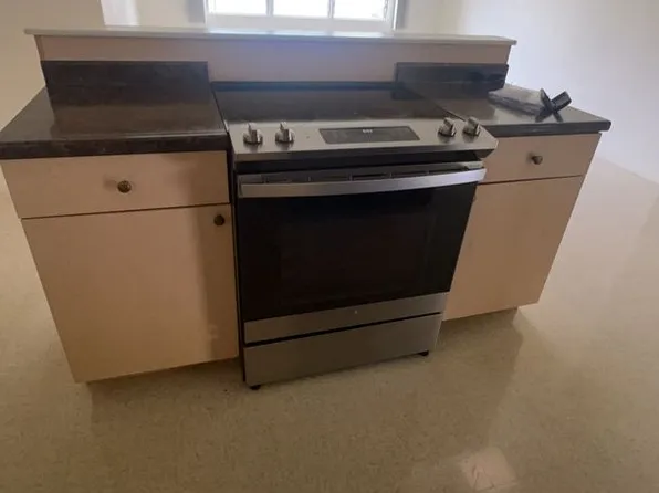 1638 Ala Makani Pl, Honolulu, HI 96819