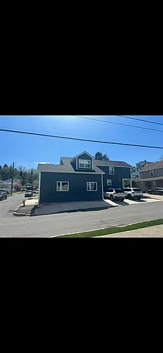 1 Everhart St Photo 1