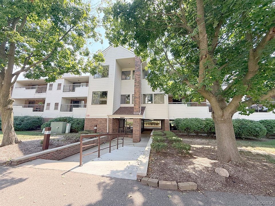 1st image of 30450 Orchard Lake Rd Unit 73