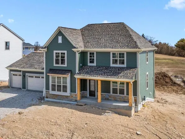 801 Viewpoint DRIVE, Waukesha, WI 53188