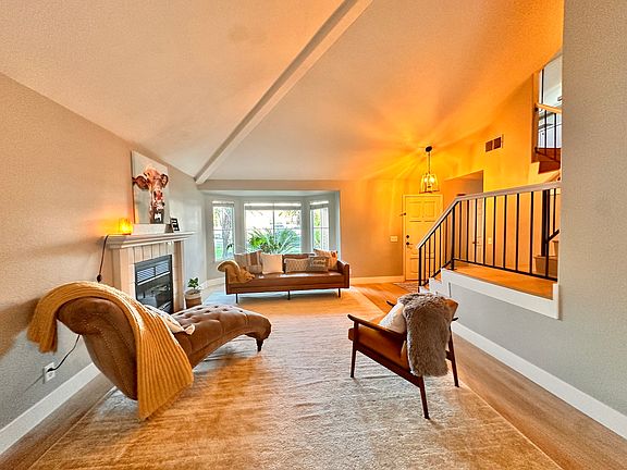 3rd image of 23257 Joaquin Ridge Dr
