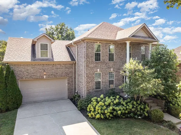 2209 Barnwell Ln, Lexington, KY 40513