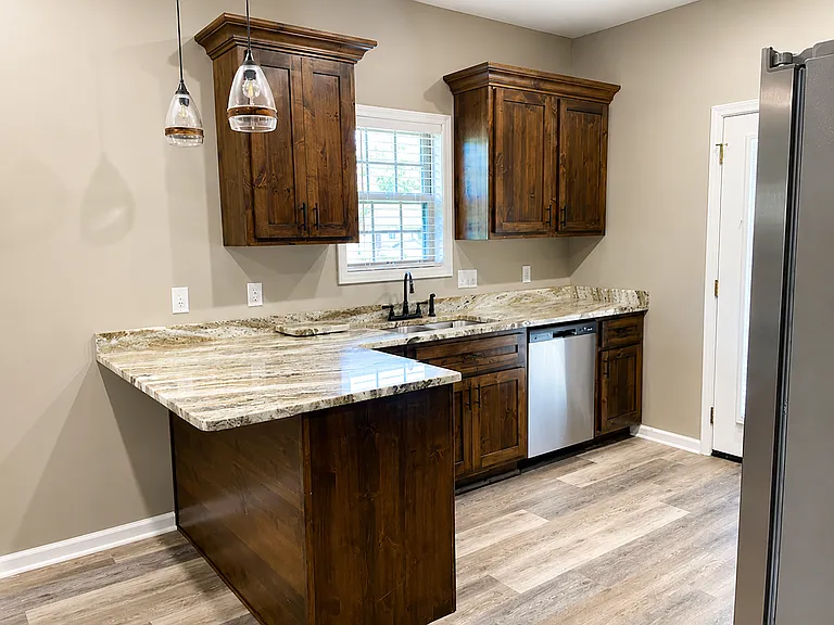 2619 Grand Ln — Photo 2