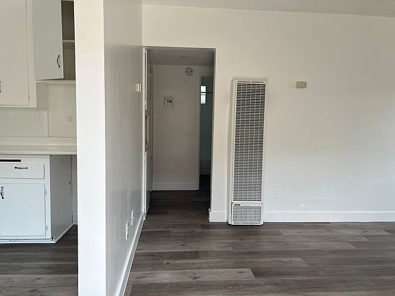 5th image of 2604 Mathews Ave APT 2
