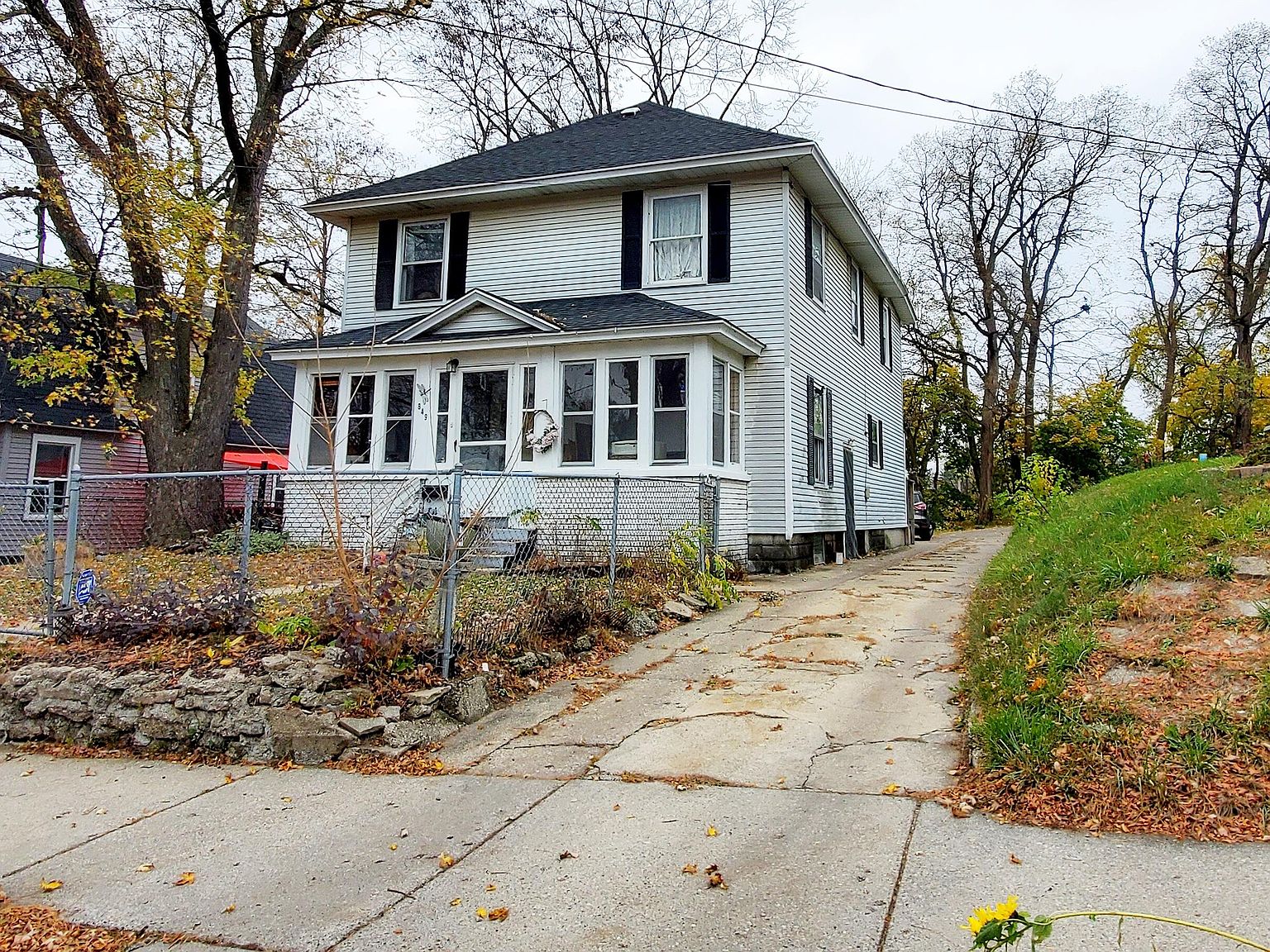 849 Dunham St SE, Grand Rapids, MI 49506 Zillow