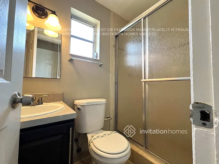 2199 NW 81st Ter — Photo 16