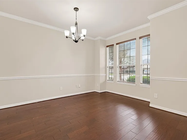 24526 Avellino Ct — Photo 8