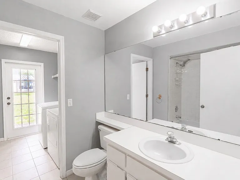 10435 Crestfield Dr — Photo 40