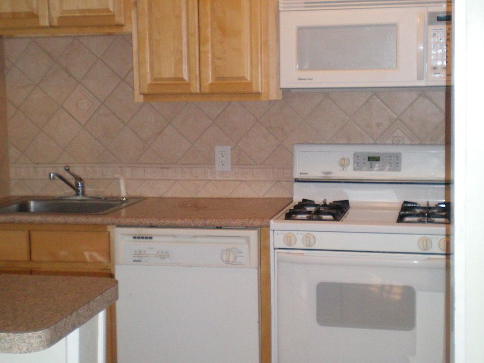 2nd image of 74 Mencel Cir Unit D