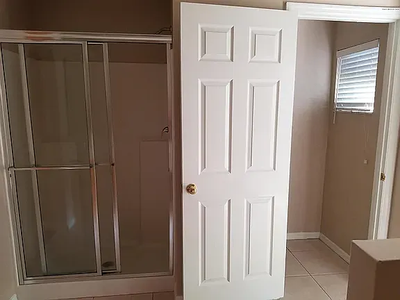 4 bed, 2238 sqft, $3,190 — Photo 2