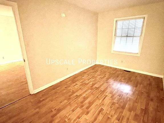 5th image of 312 E Main St #4
