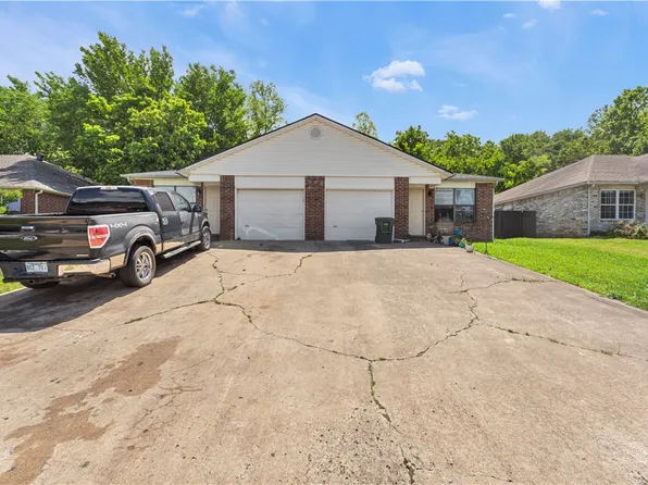 1422 & 1424 N Dawn Dr #1422, Fayetteville, AR 72703