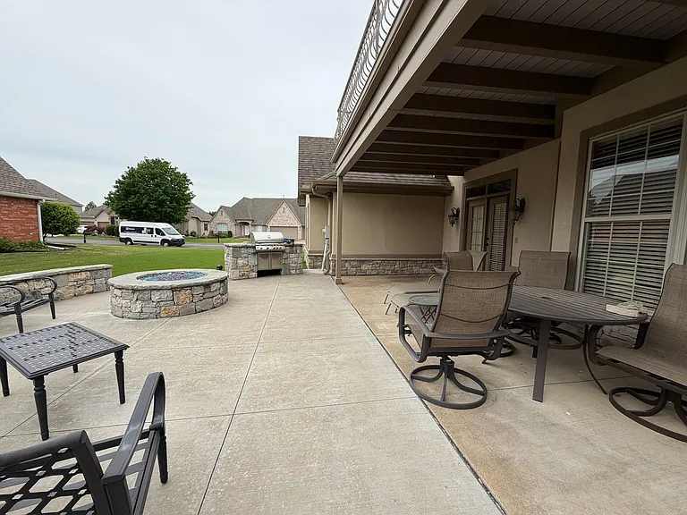 3605 N Narcissus Ave — Photo 51