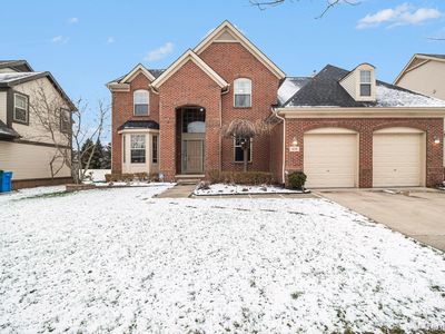 829 Grandview Dr, Commerce Township, MI, 48390