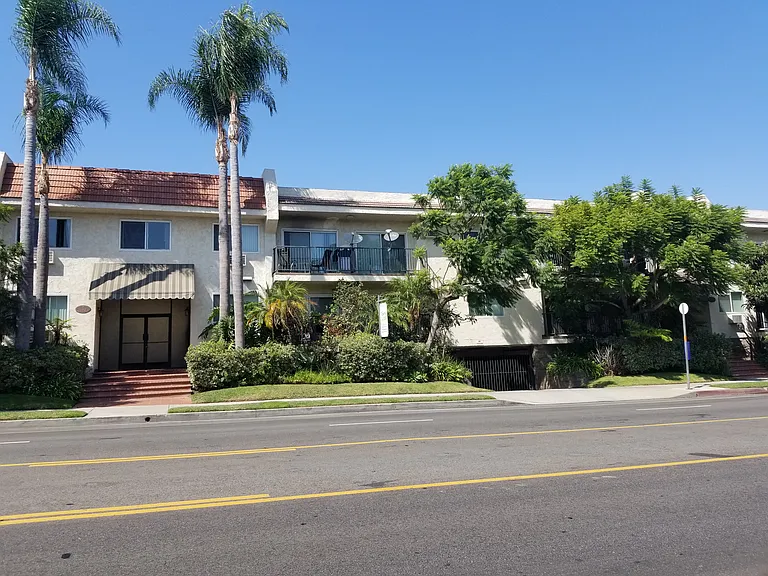 Palmera Apartments — Photo 11