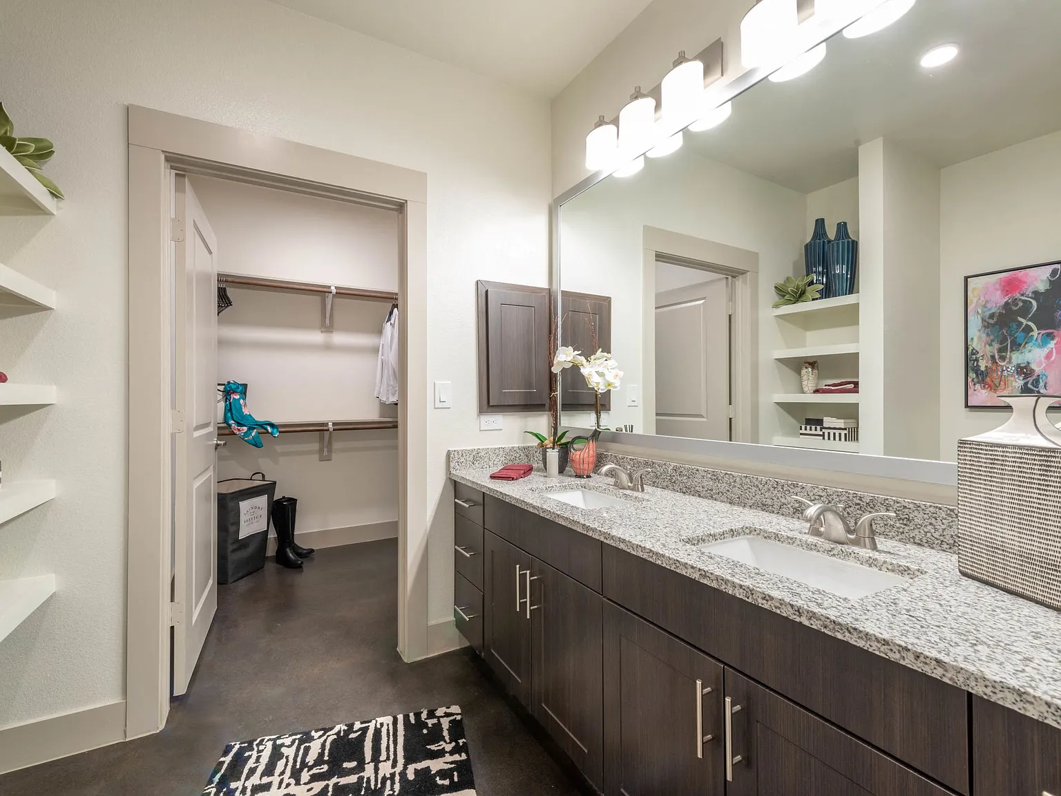 301 Flower Mound — Photo 3