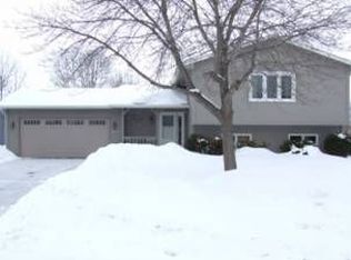 12894 90th Pl N, Maple Grove, MN 55369