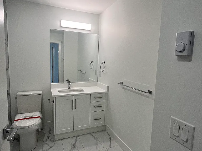 22348 North Ave #316 — Photo 10