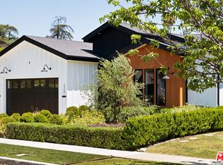 5328 Allott Ave, Van Nuys, CA 91401