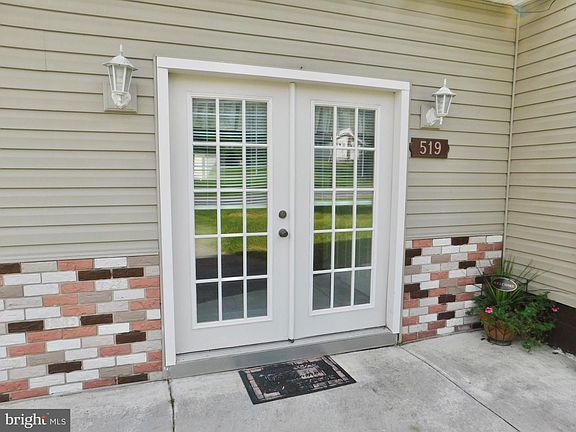 5th image of 519 S Dartmouth Ln