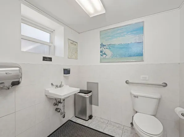 248 Avenue P image 44 of 51