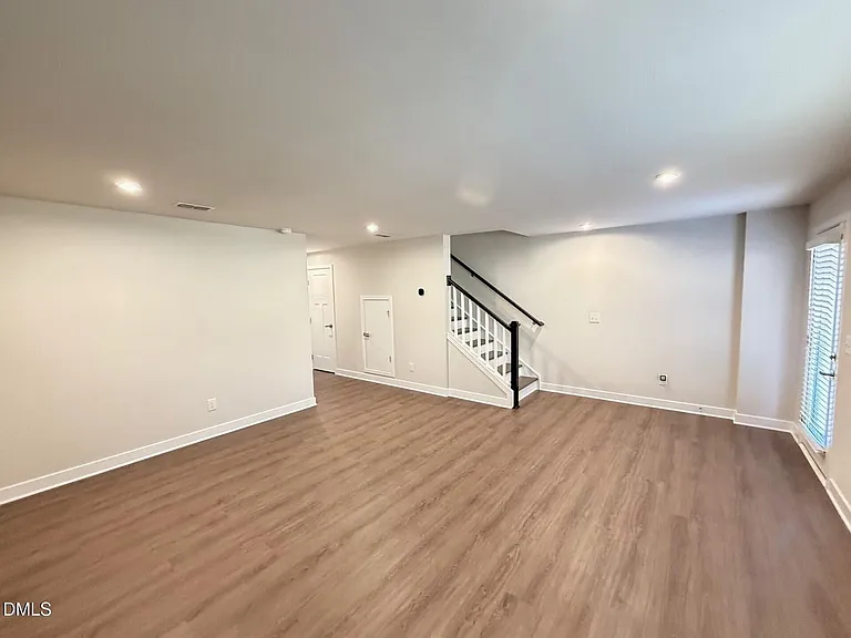 1362 Chowan Ave — Photo 31