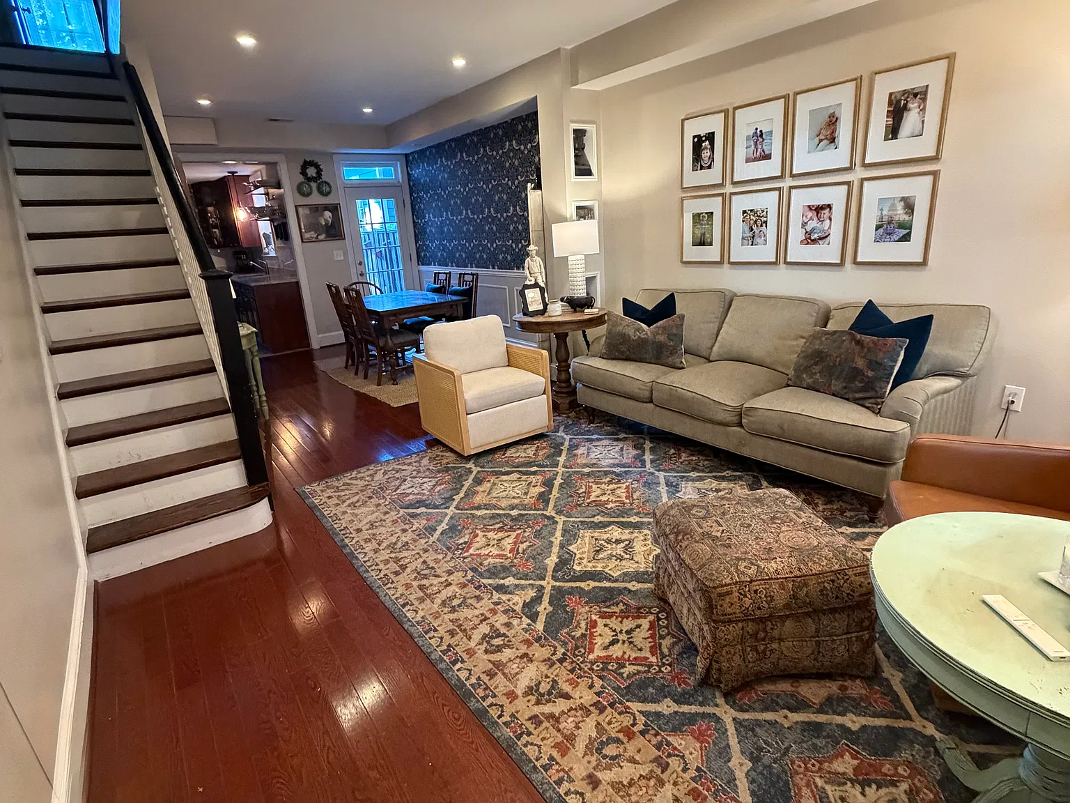 3 bed, 1.5 bath, 1072 sqft, $3,800 — Photo 3