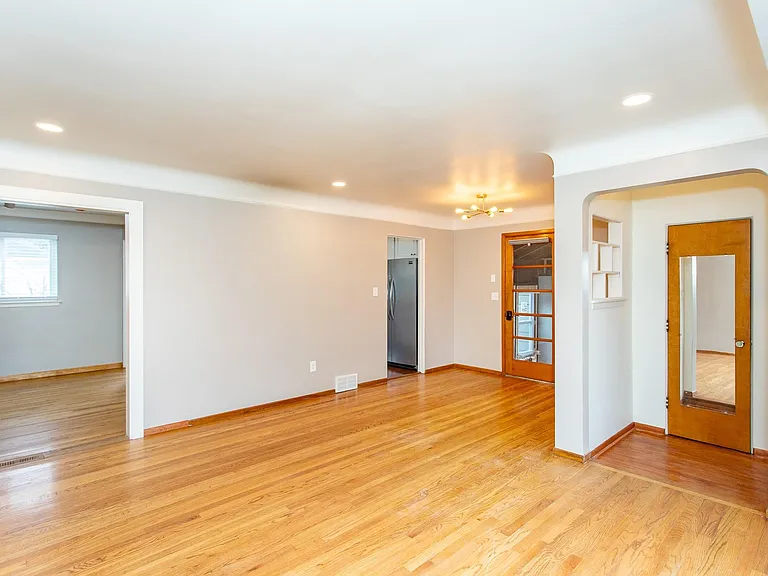8501 Northfield Blvd — Photo 6