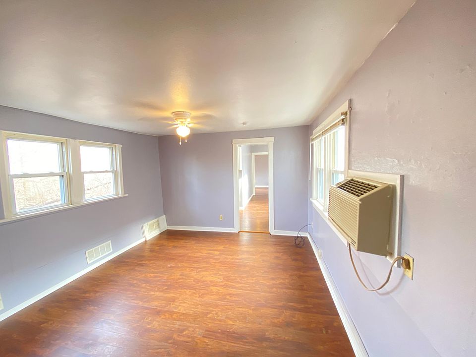 115 Sycamore St Brookville, OH, 45309 Apartments for Rent Zillow