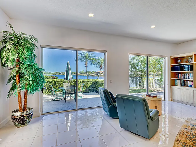 919 Augusta Pointe Dr — Photo 23