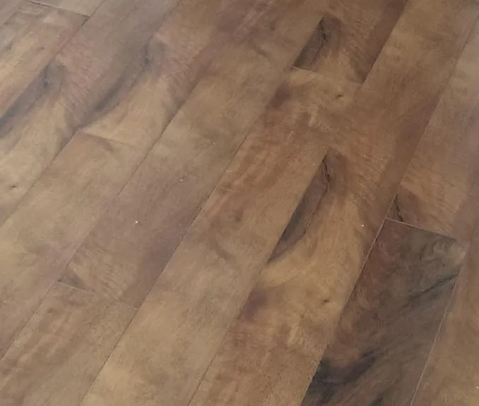 gorgeous laminate floor throughout