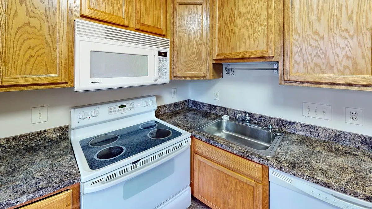 Building Photo - 839 Tappan St #1
