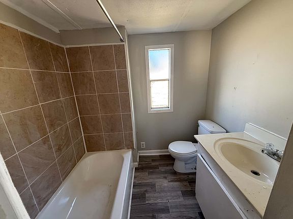 2nd image of 5405 Houston Rd #28