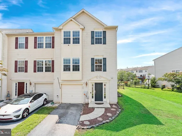 111 Summer Dr, Smyrna, DE 19977