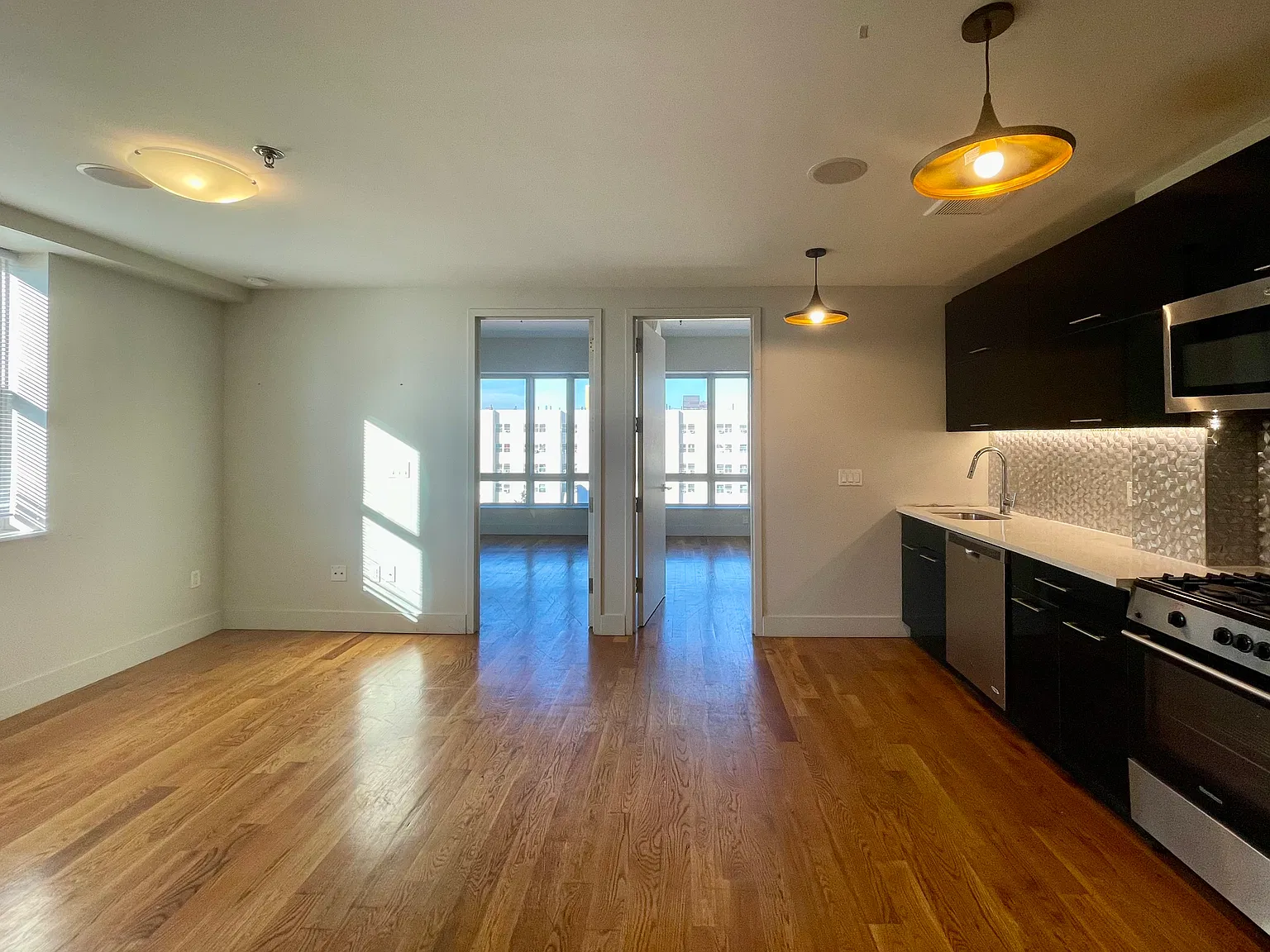 885 Dekalb Avenue — Photo 3