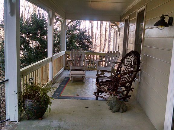 LEFT SIDE OF FRONT PORCH