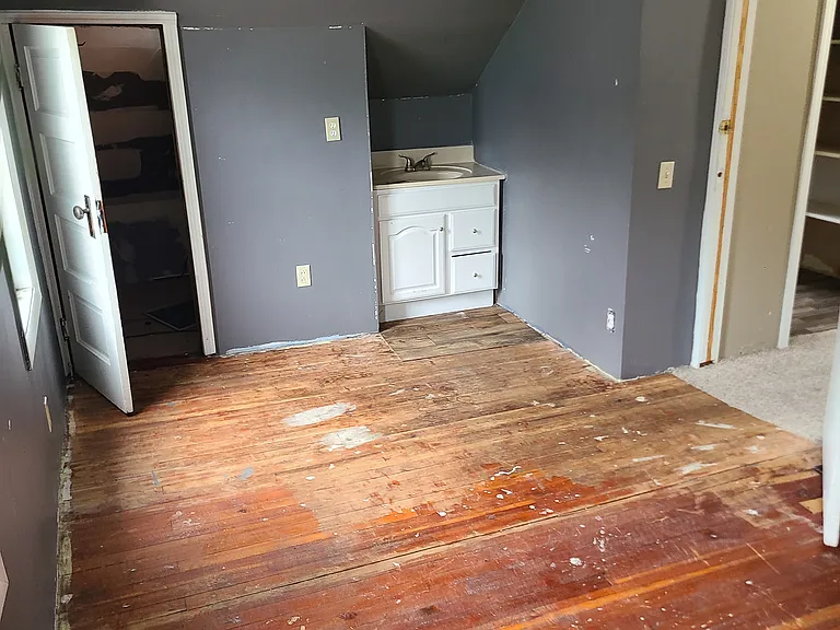 231 Floral Ave — Photo 4