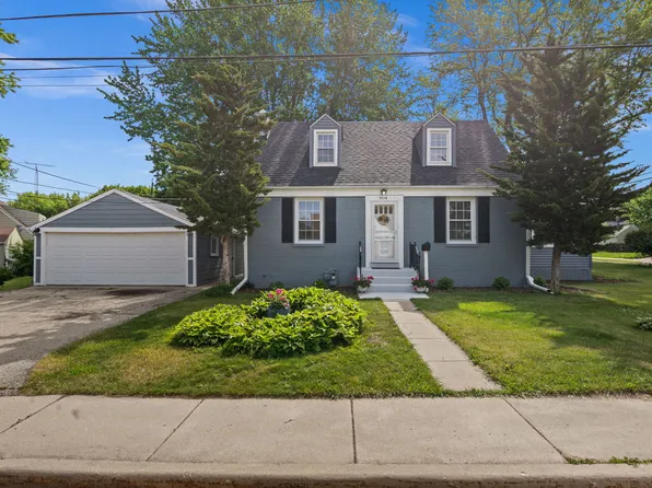 804 N 5th St, Dekalb, IL 60115