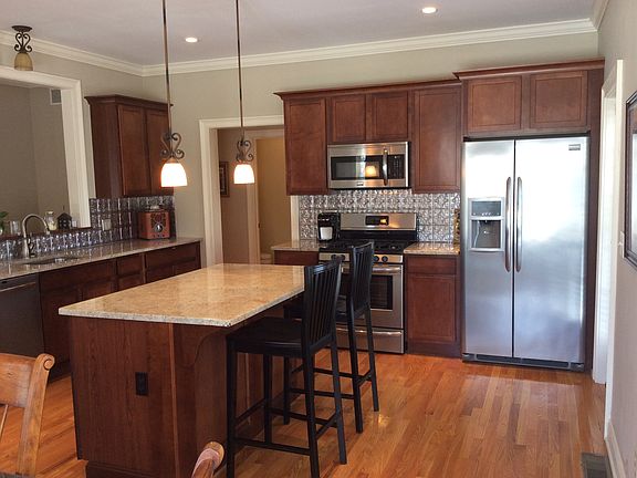Gourmet Kitchen