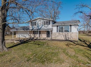 227 E Fremont Rd, Lebanon, MO 65536