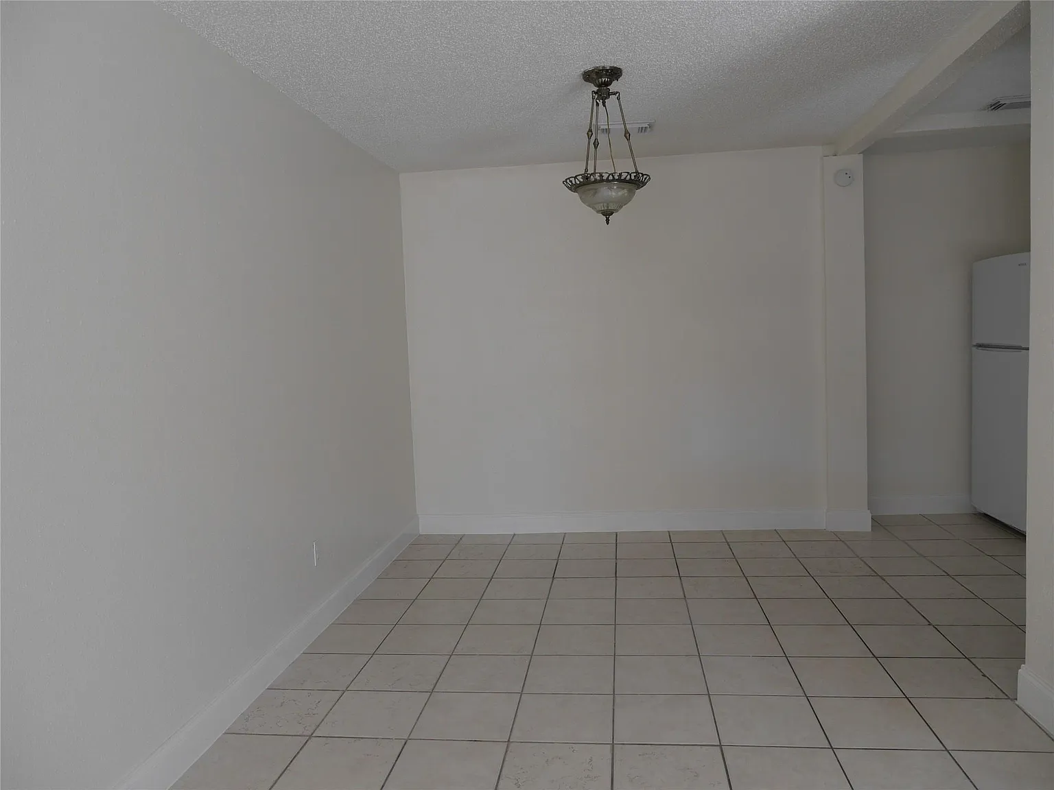2 bed, 1.5 bath, 1254 sqft, $1,500 — Photo 2